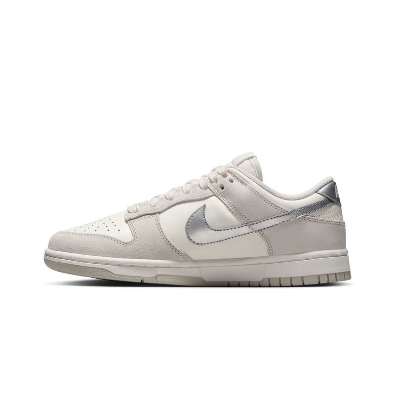 WMNS Dunk Low "Sail" 2