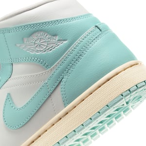 WMNS Air Jordan 1 Mid "Light Dew"