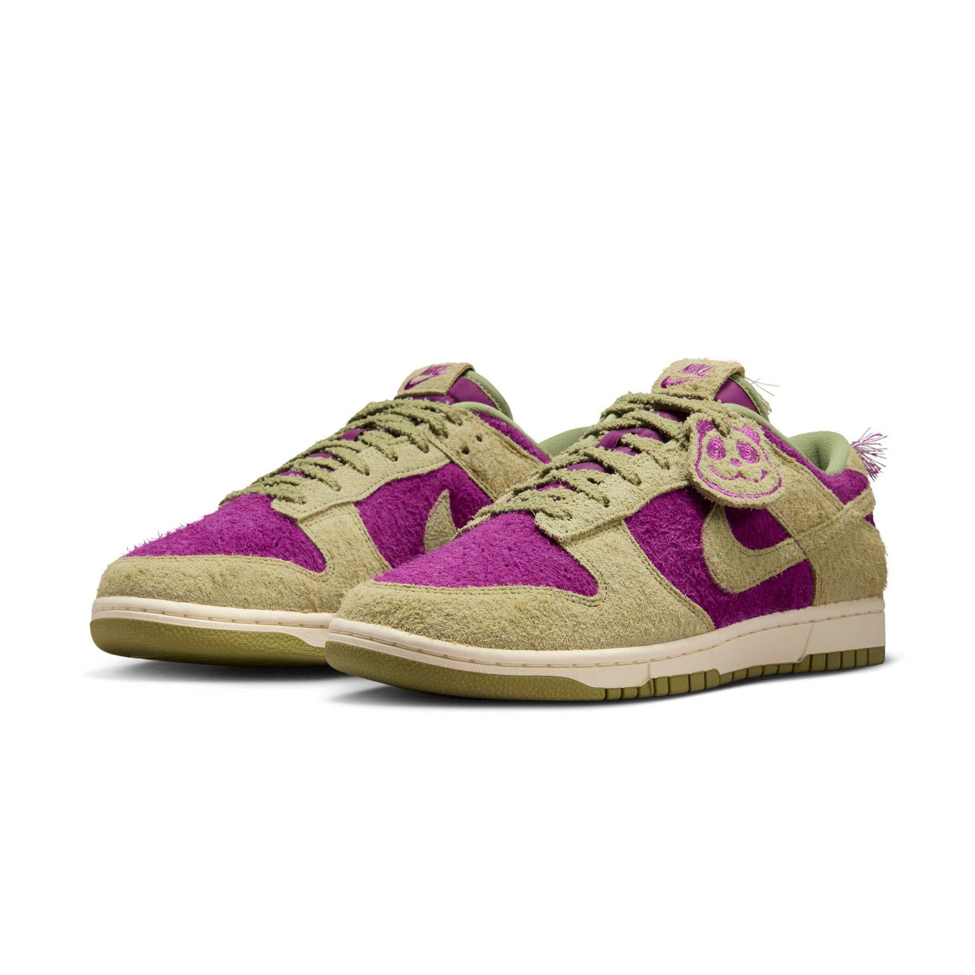 Dunk Low SE "Panda-Monium Viotech"