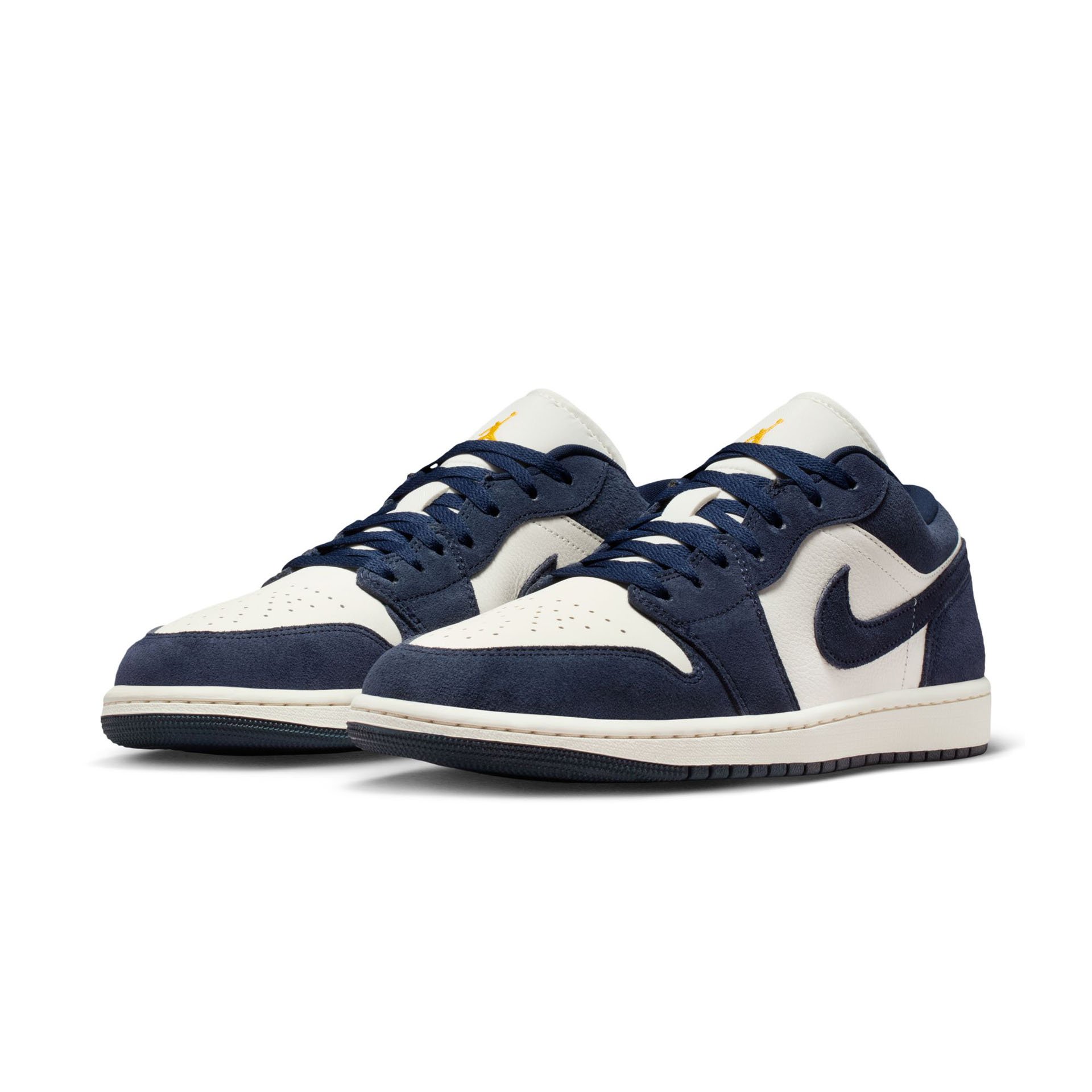 Air Jordan 1 Low SE "Obsidian"