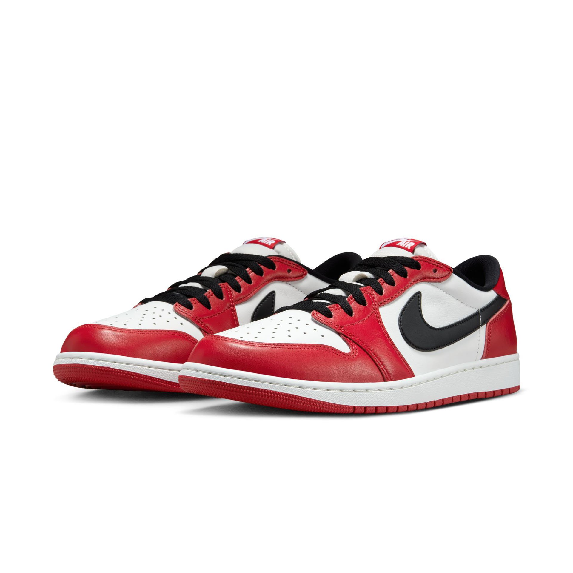 Air Jordan 1 Low OG "Chicago"